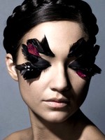 Photographie : Hilda Clem
Make-Up : Griphée
Coiffure : Hilda Clem assistée de Griphée :)
Modèles : Kâlyane et Natacha