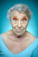 Maquillage : Griphée
Photographe : Pascal Pinson assisté de Jérémie Lortic
Modèles âgées de 80 à 95 ans!
