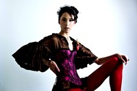 Maquillage : Griphée
Coiffure : Céline
Photographe : Gabriel Moginot
Mannequin : Ines Steinmetzer@Ford
Stylisme : Marie Revelut, Corsets Cadolle
