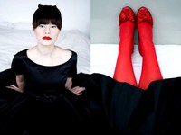 Maquillage-coiffure: Griphée
Photographe: Emilie Arfeuil
Styliste: Fanny
Modèle: Kristina@Agence Idole